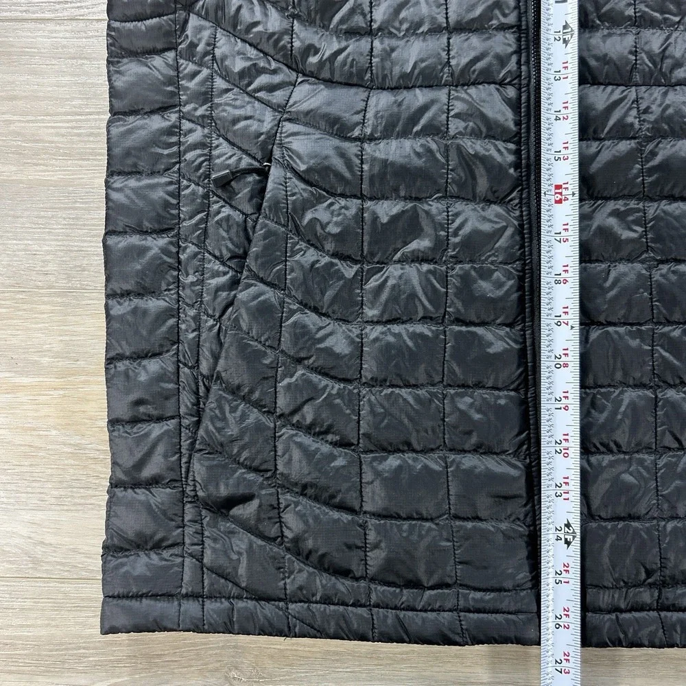 The North Face Mens Medium Black ThermoBall Eco Quilted Insulated Puffer Vest